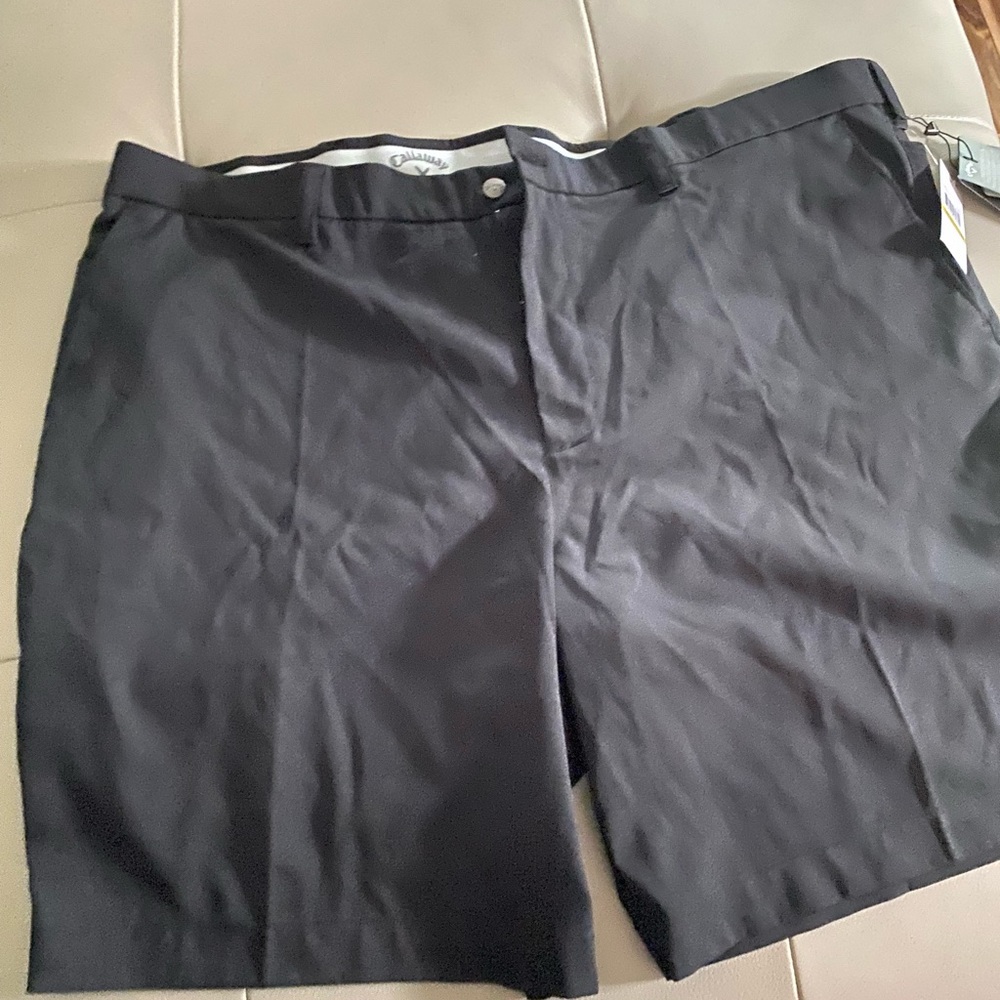 NWT black men’s Callaway golf shorts
